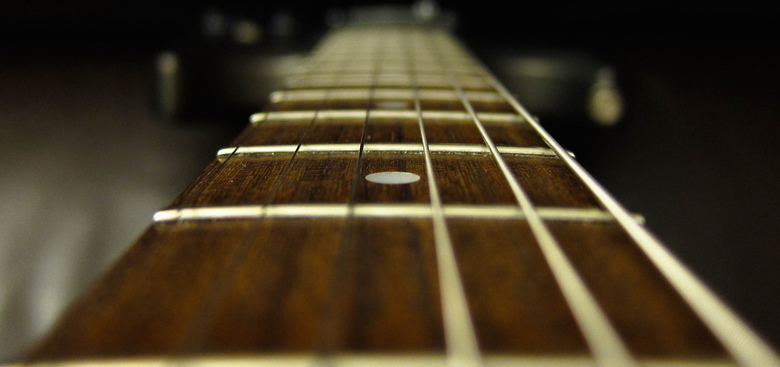 SAI TROVARE UNA MELODIA SULLA CHITARRA?