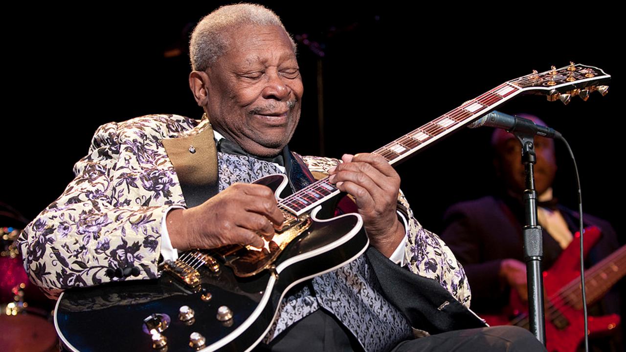 BB King: GUIDA e BIOGRAFIA DEFINITIVA del RE del BLUES