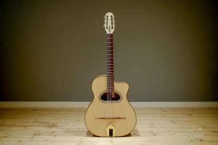 chitarra manouche